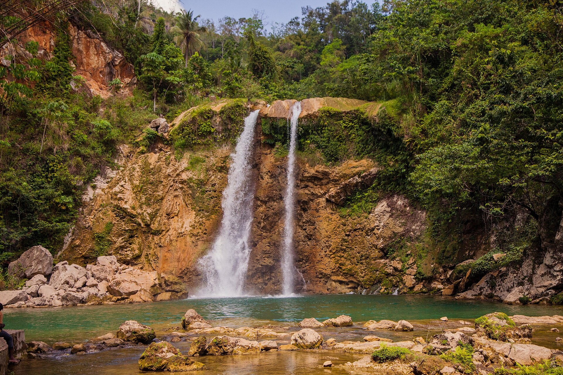 Saut-Mathurine, Camp-Perrin